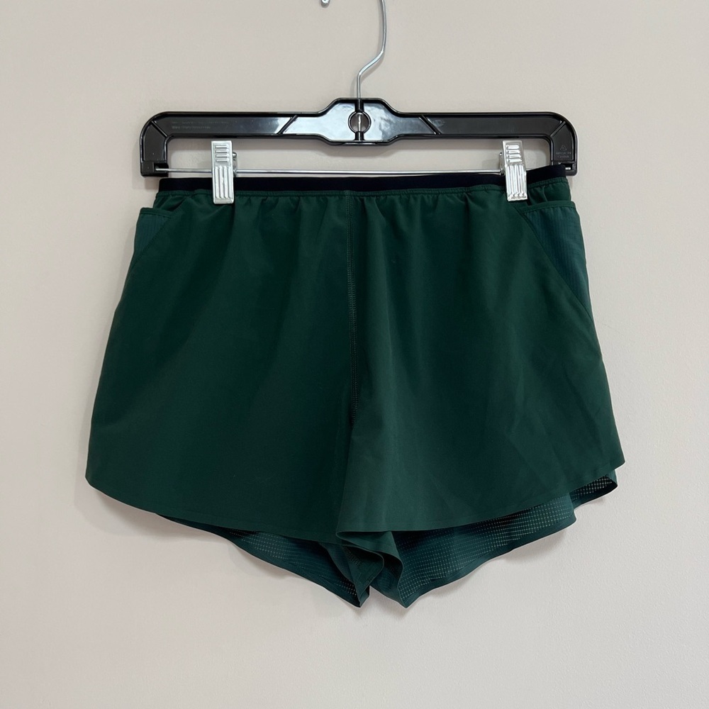 Athleta Interval Compression Running Shorts in Dark Green, size XS
